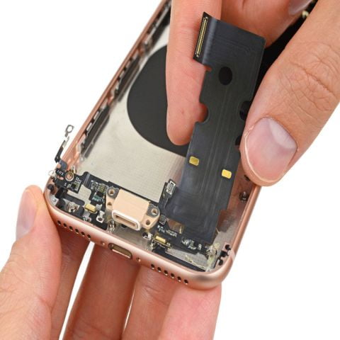 Thay cáp sạc iPhone 8( Chân sạc )